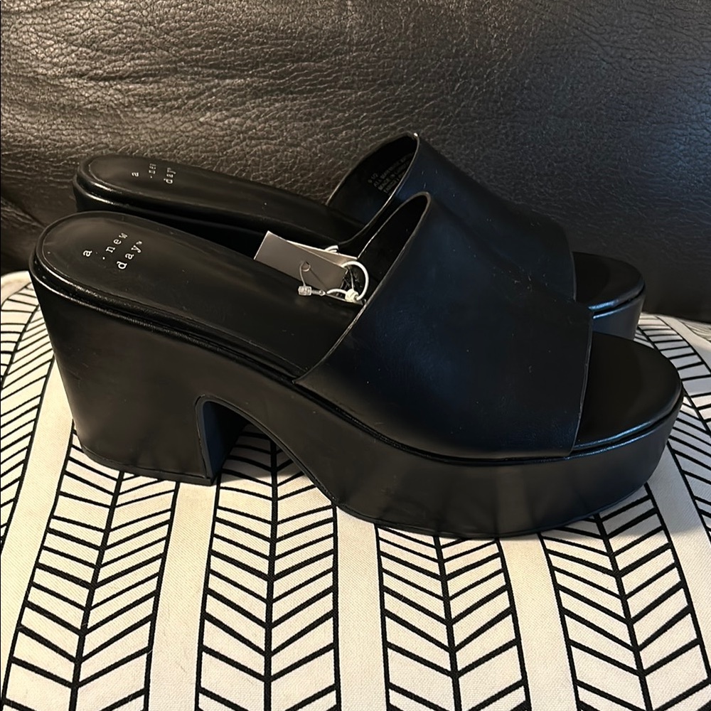 A New Day Women's Black Platform Sandals